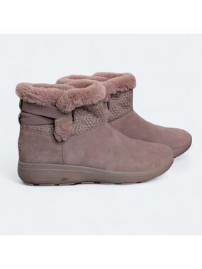 Skechers On the GO Joy Plush Faux Fur Lined Ankle Boots – Mauve Size 11